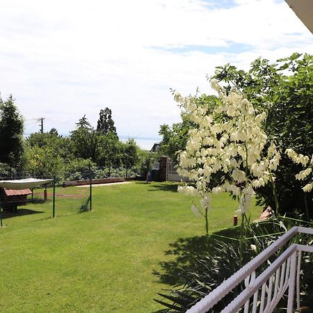 Gyoengyoem Apartman Balatonalmádi Exterior foto